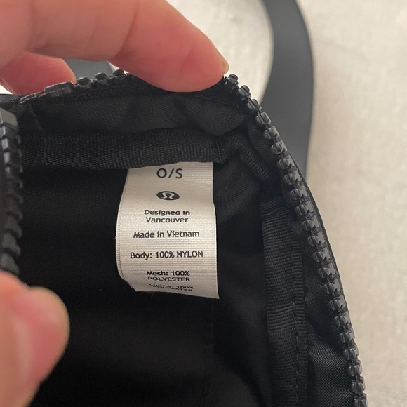 lululemon Take It On 1L Belt Bag - Black - Picture 6 of 6